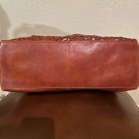 New Isabella Fiori Laser Cut Leather Tote/dust bag - Picture 4 of 13